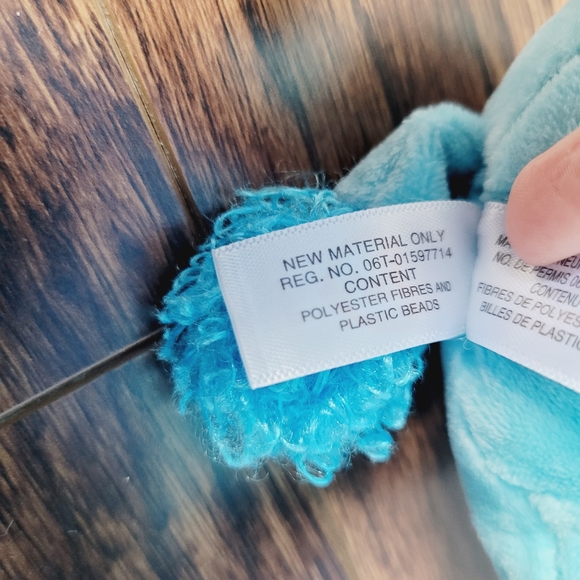 The Beanie Boo's Collection Ty Blue Mandy Dog NEW Big Eyes 2017 Stuffed Dog NEW - Picture 11 of 15